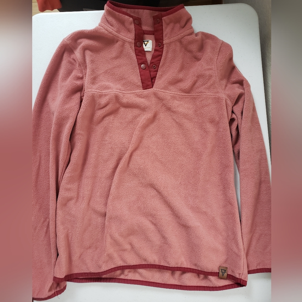 LIV Outdoor Women's pullover Size M.